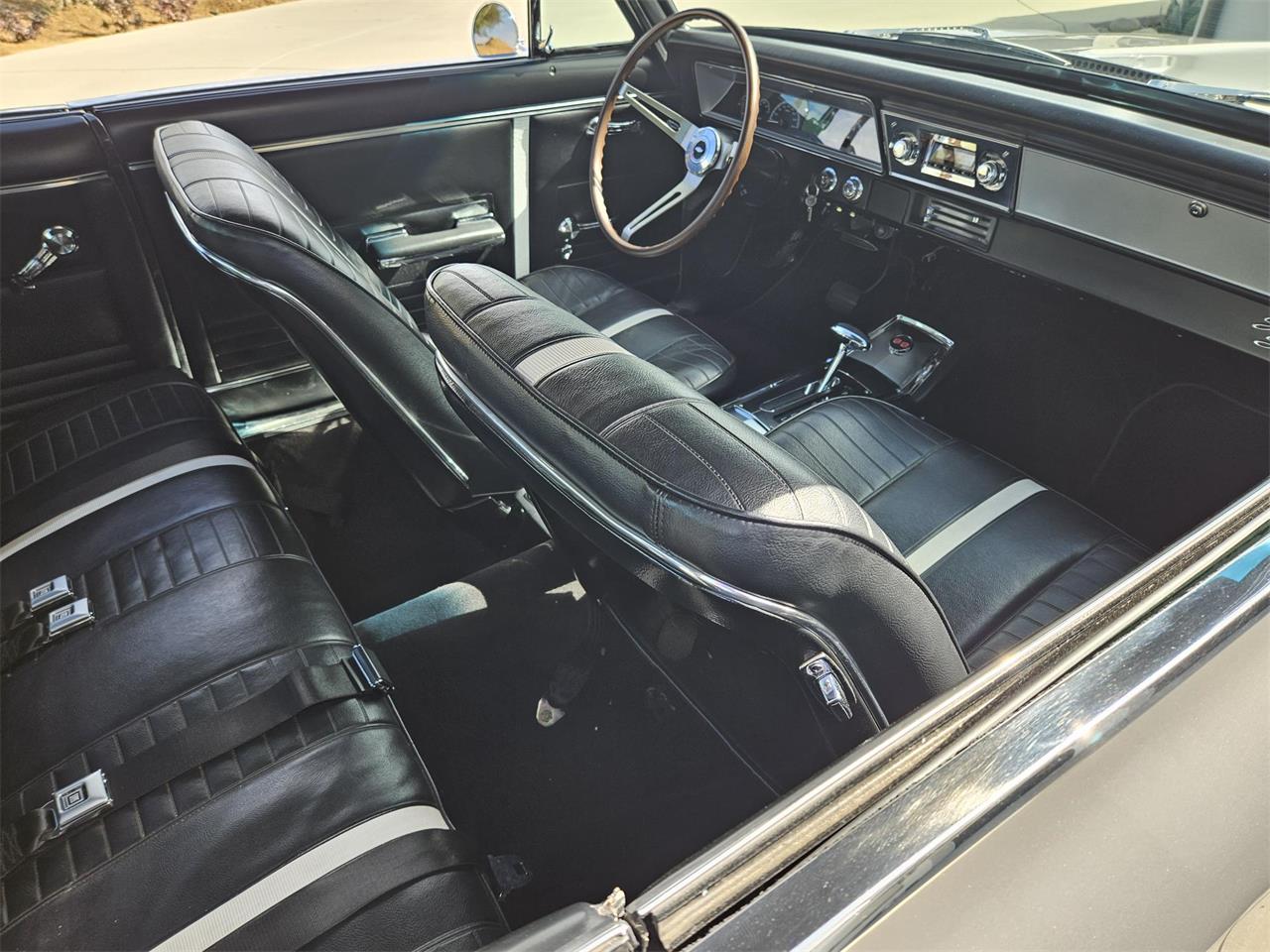 Chevrolet-Nova-ii-ss-1967-Silver-Black-9