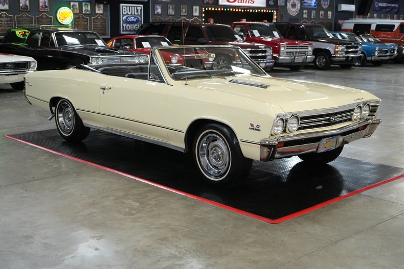 Chevrolet-Other-1967-Yellow-Black-10