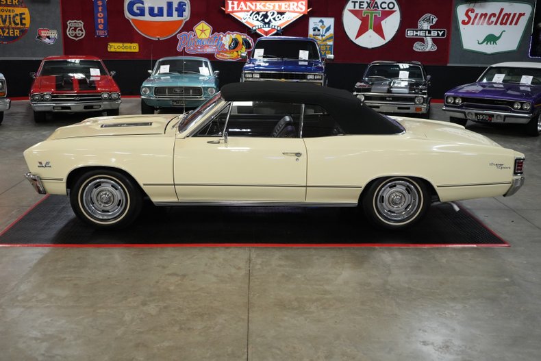 Chevrolet-Other-1967-Yellow-Black-12