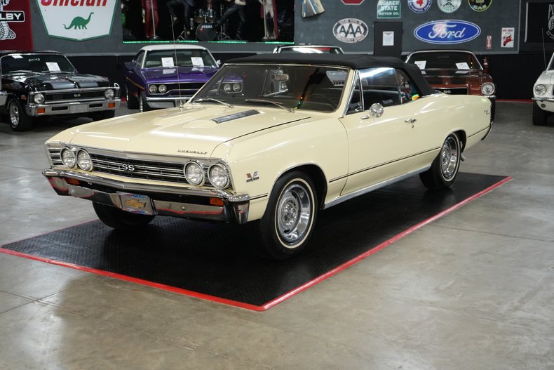 Chevrolet-Other-1967-Yellow-Black-14