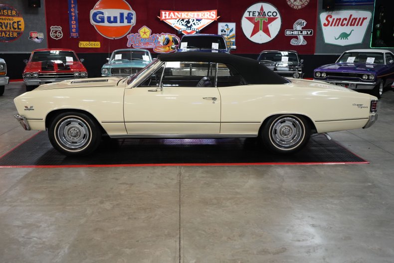 Chevrolet-Other-1967-Yellow-Black-15