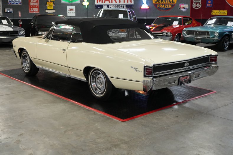 Chevrolet-Other-1967-Yellow-Black-16