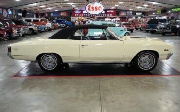 Chevrolet-Other-1967-Yellow-Black-19