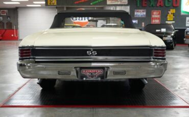 Chevrolet-Other-1967-Yellow-Black-2
