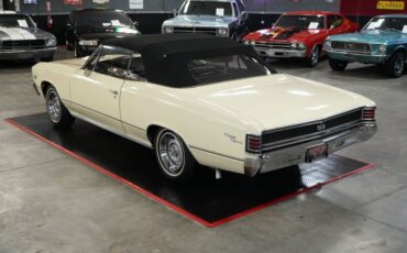 Chevrolet-Other-1967-Yellow-Black-23