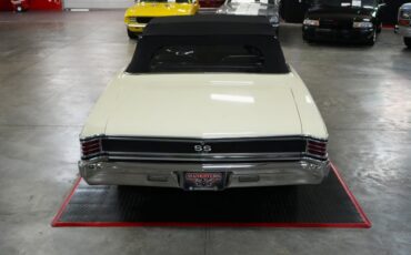 Chevrolet-Other-1967-Yellow-Black-24