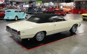Chevrolet-Other-1967-Yellow-Black-25
