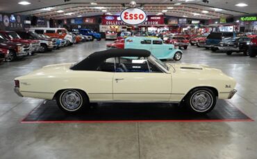 Chevrolet-Other-1967-Yellow-Black-26