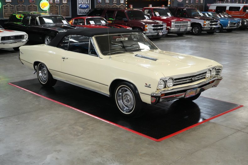 Chevrolet-Other-1967-Yellow-Black-27