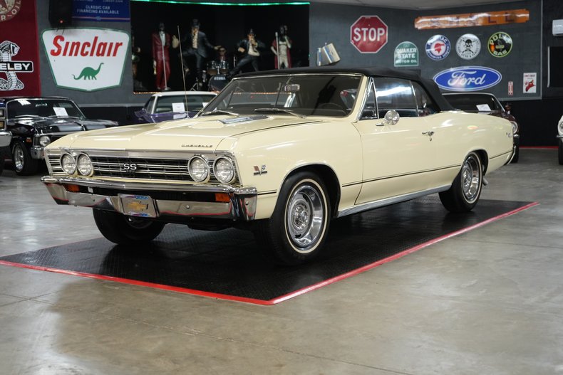 Chevrolet-Other-1967-Yellow-Black-29