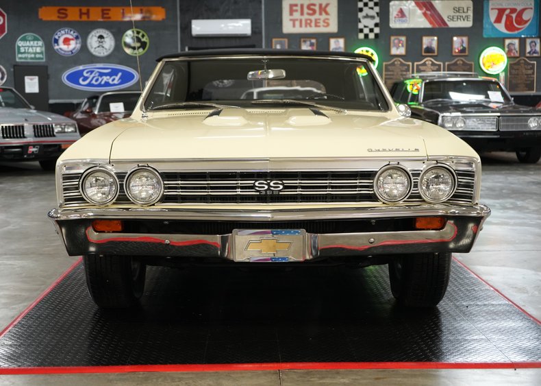 Chevrolet-Other-1967-Yellow-Black-32