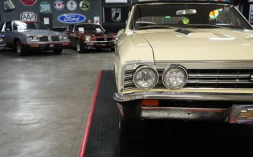 Chevrolet-Other-1967-Yellow-Black-35