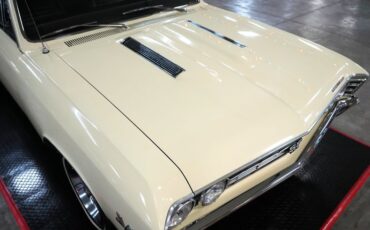 Chevrolet-Other-1967-Yellow-Black-37