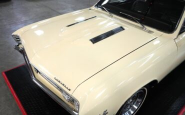 Chevrolet-Other-1967-Yellow-Black-38