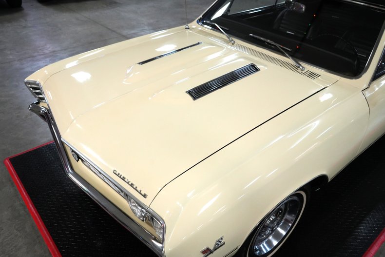 Chevrolet-Other-1967-Yellow-Black-38