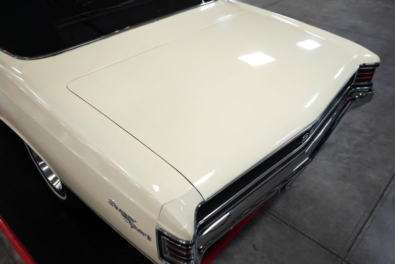 Chevrolet-Other-1967-Yellow-Black-49