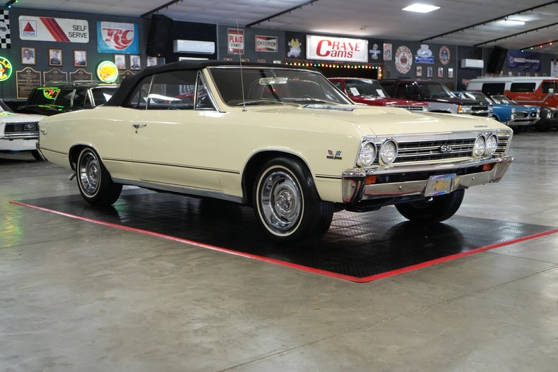 Chevrolet-Other-1967-Yellow-Black-5