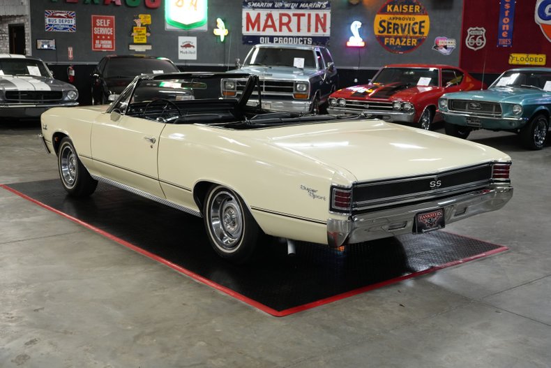 Chevrolet-Other-1967-Yellow-Black-6