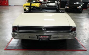 Chevrolet-Other-1967-Yellow-Black-7