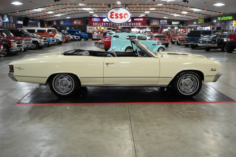 Chevrolet-Other-1967-Yellow-Black-9