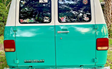Chevrolet-Other-1986-Extended-Passenger-Van-3
