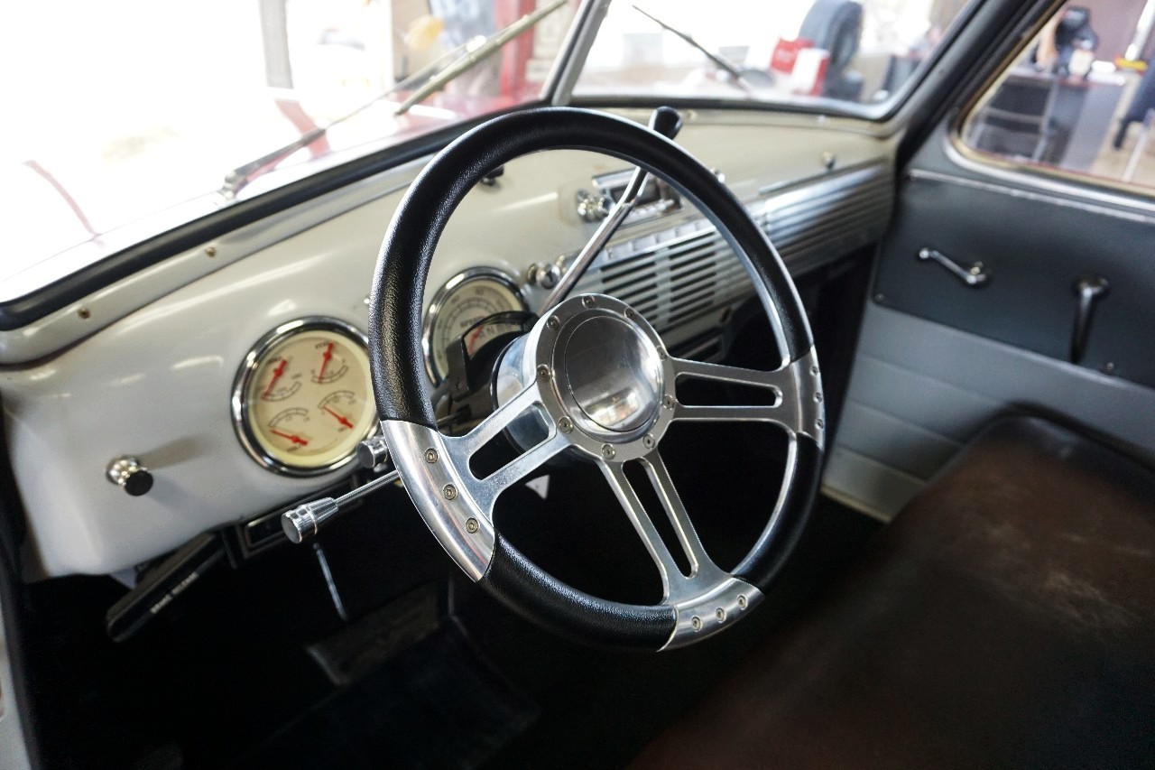 Chevrolet-Other-Pickups-1950-Classic-Car-24