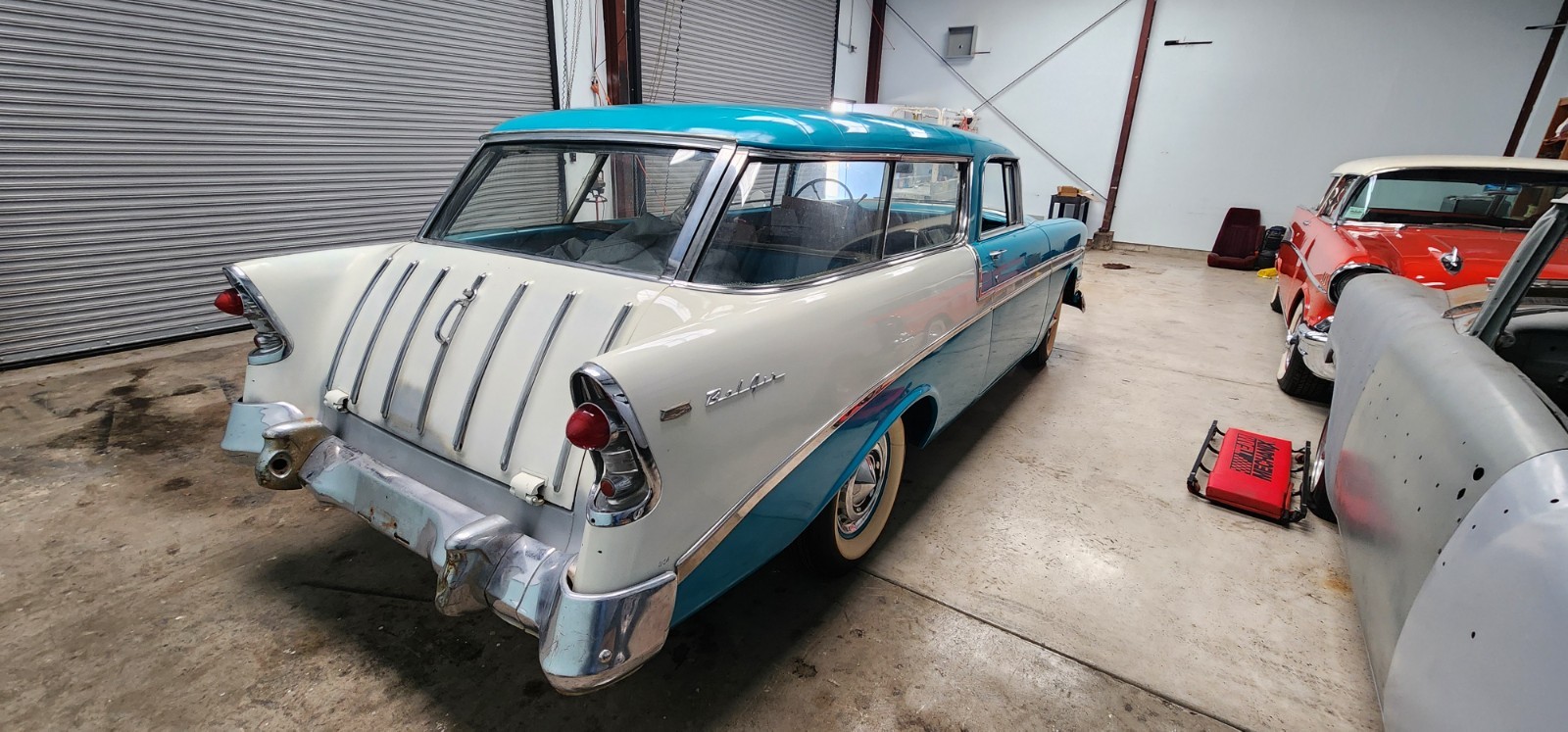 Chevrolet-Other-Pickups-1956-Wagon-2