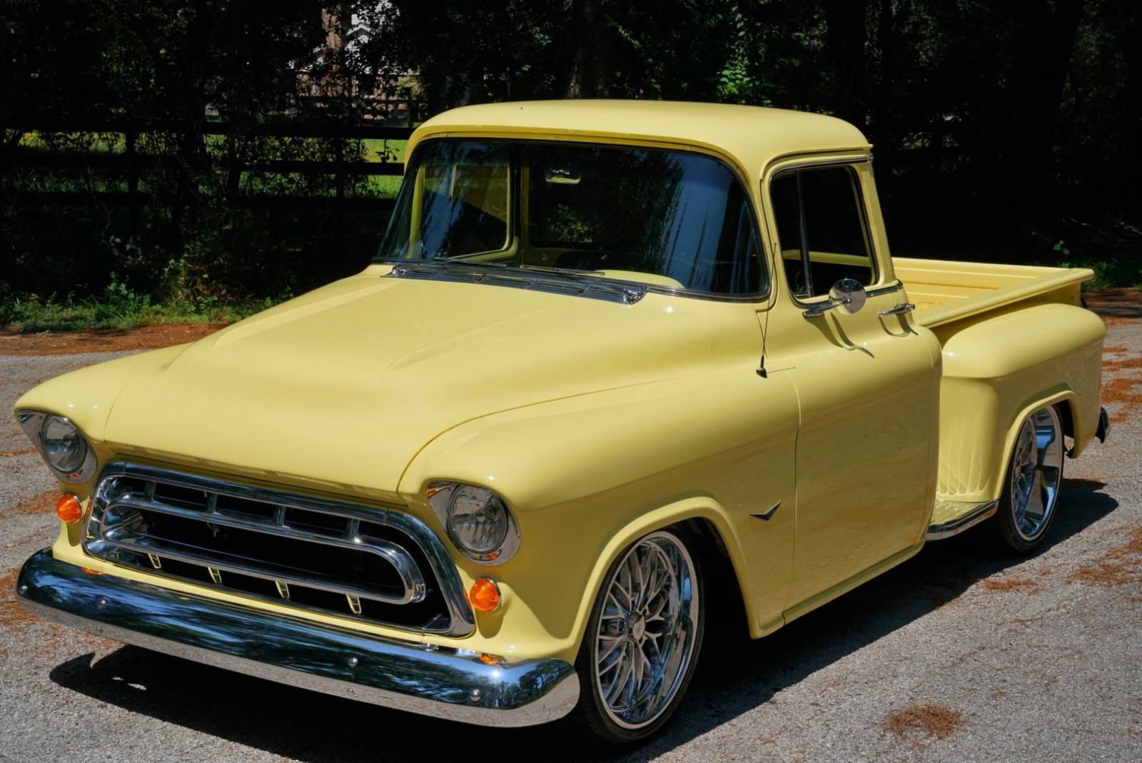 Chevrolet-Other-Pickups-1957-2
