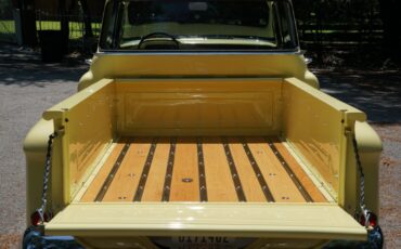 Chevrolet-Other-Pickups-1957-6