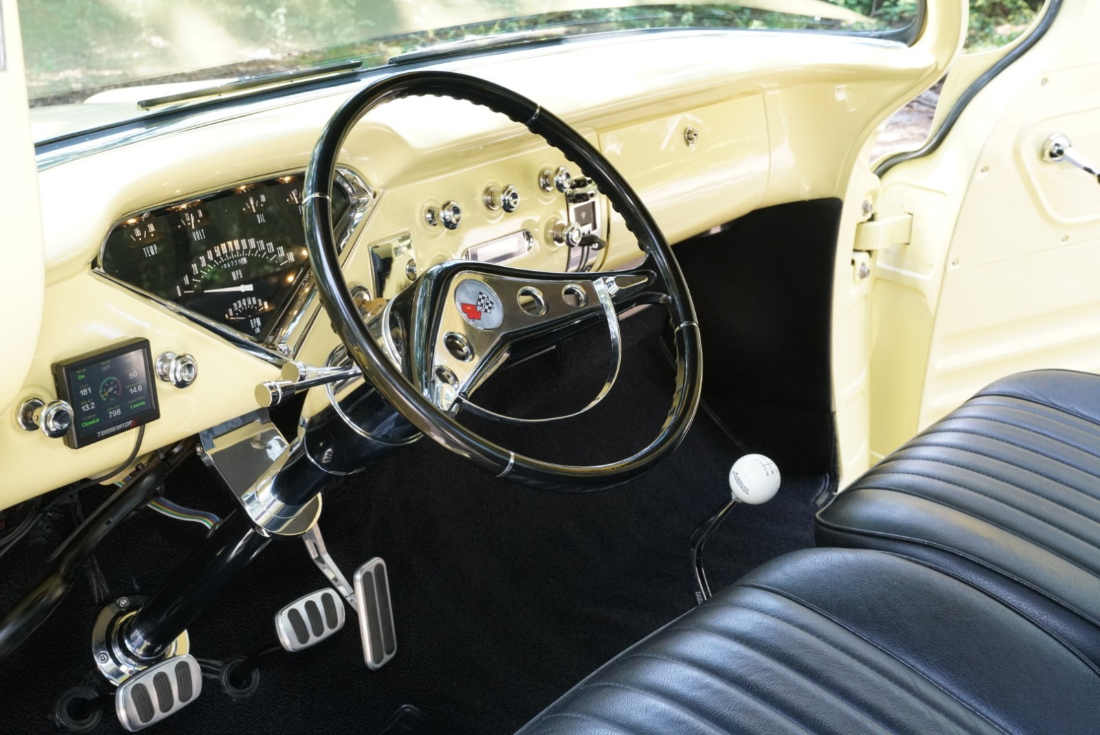 Chevrolet-Other-Pickups-1957-8