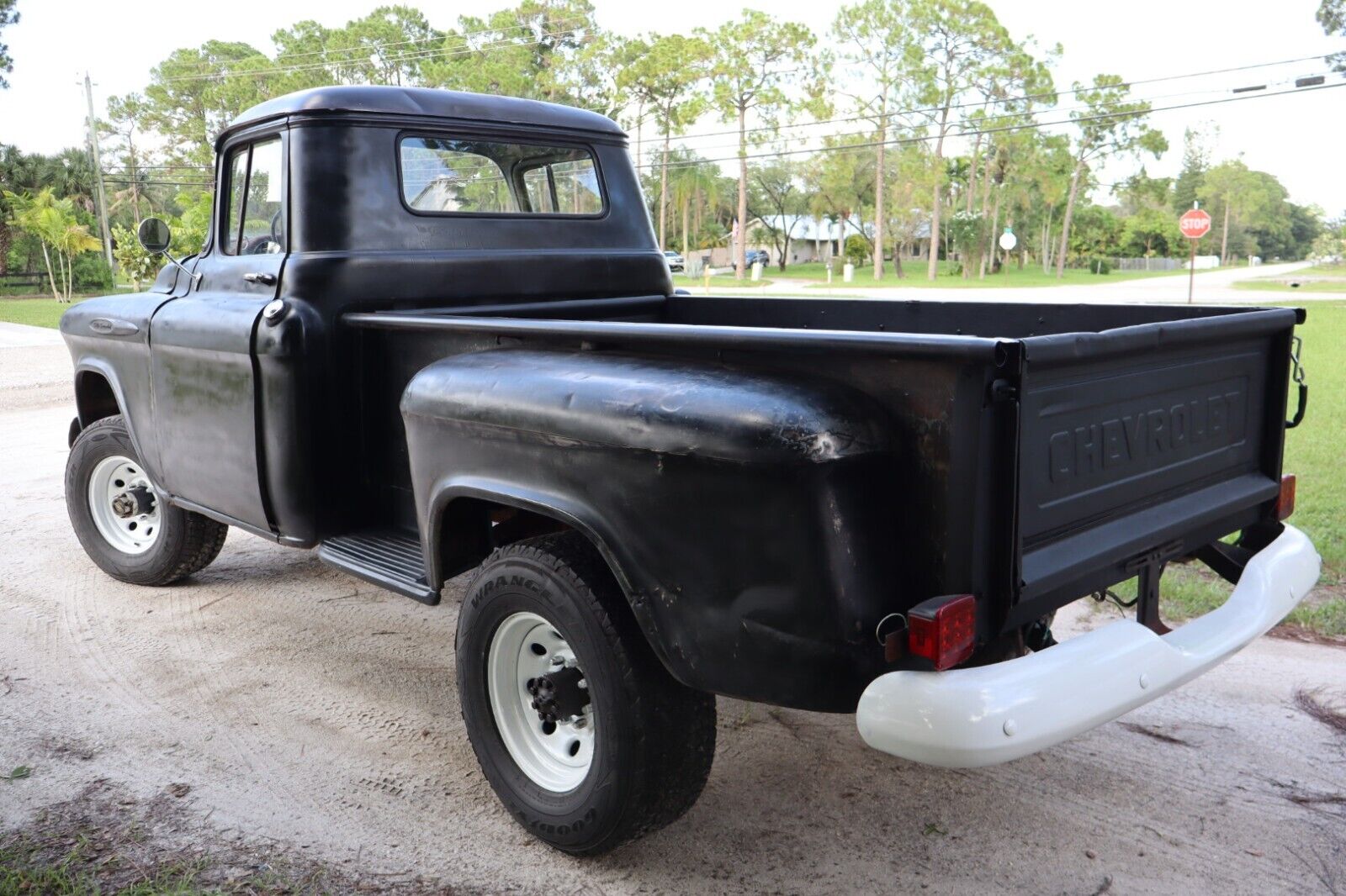 Chevrolet-Other-Pickups-1957-Standard-Cab-Pickup-10