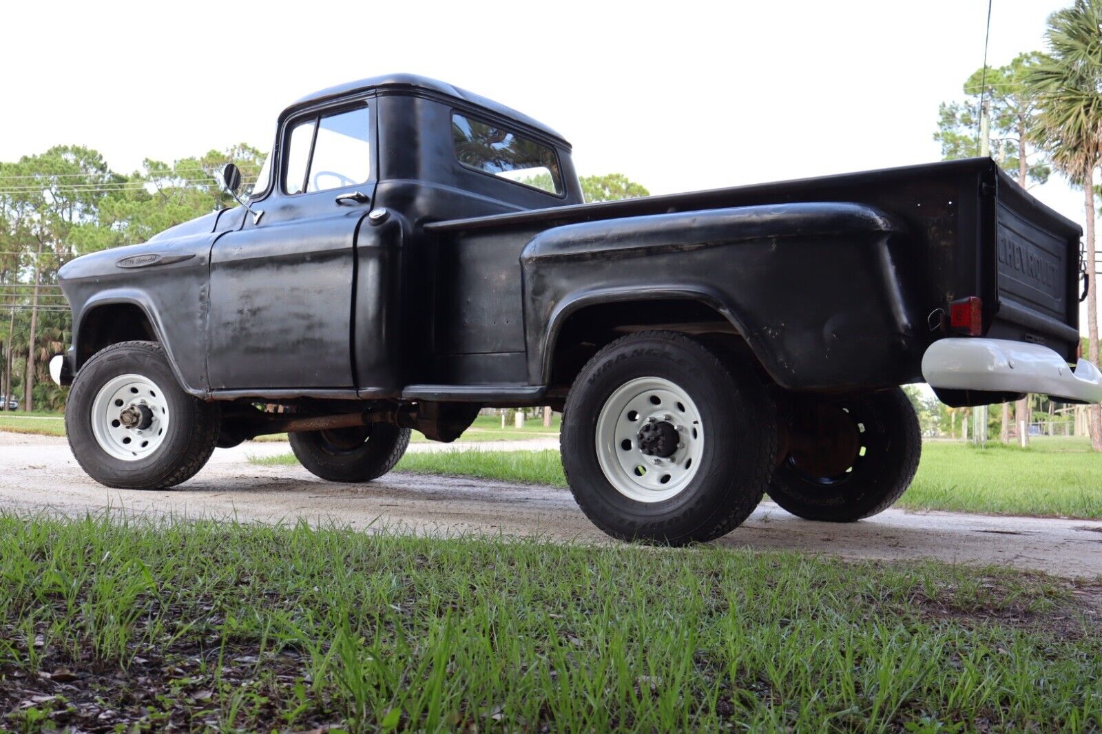 Chevrolet-Other-Pickups-1957-Standard-Cab-Pickup-11