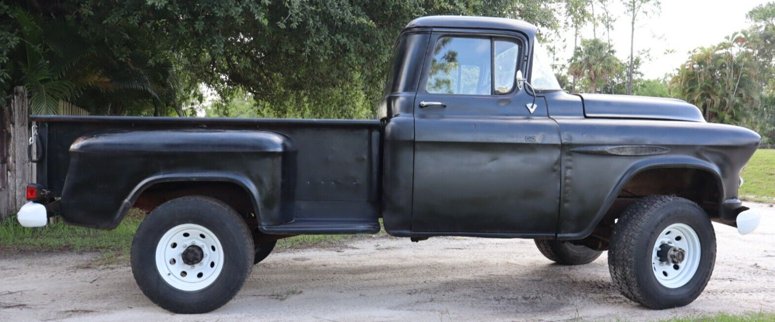 Chevrolet-Other-Pickups-1957-Standard-Cab-Pickup-14