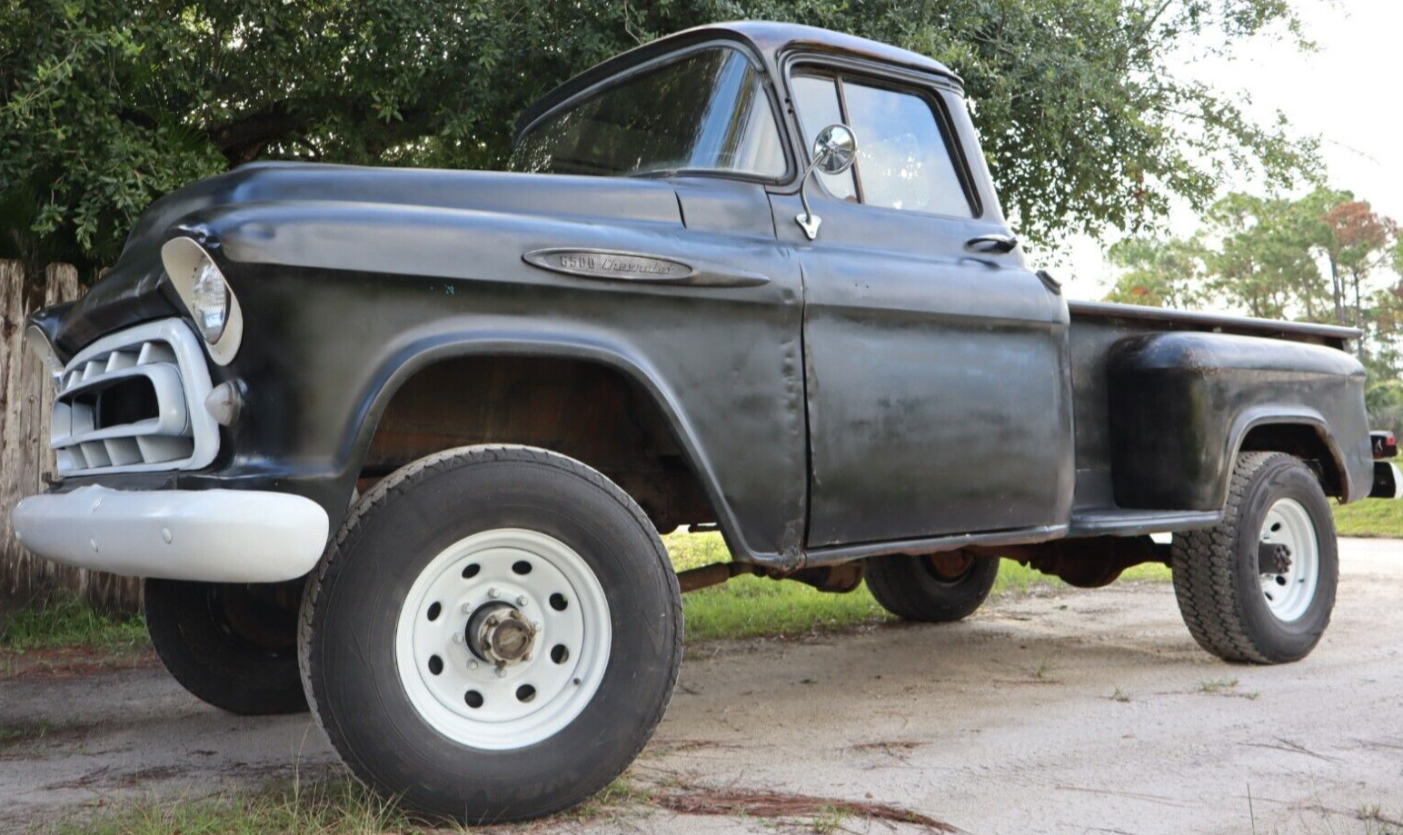 Chevrolet-Other-Pickups-1957-Standard-Cab-Pickup-16