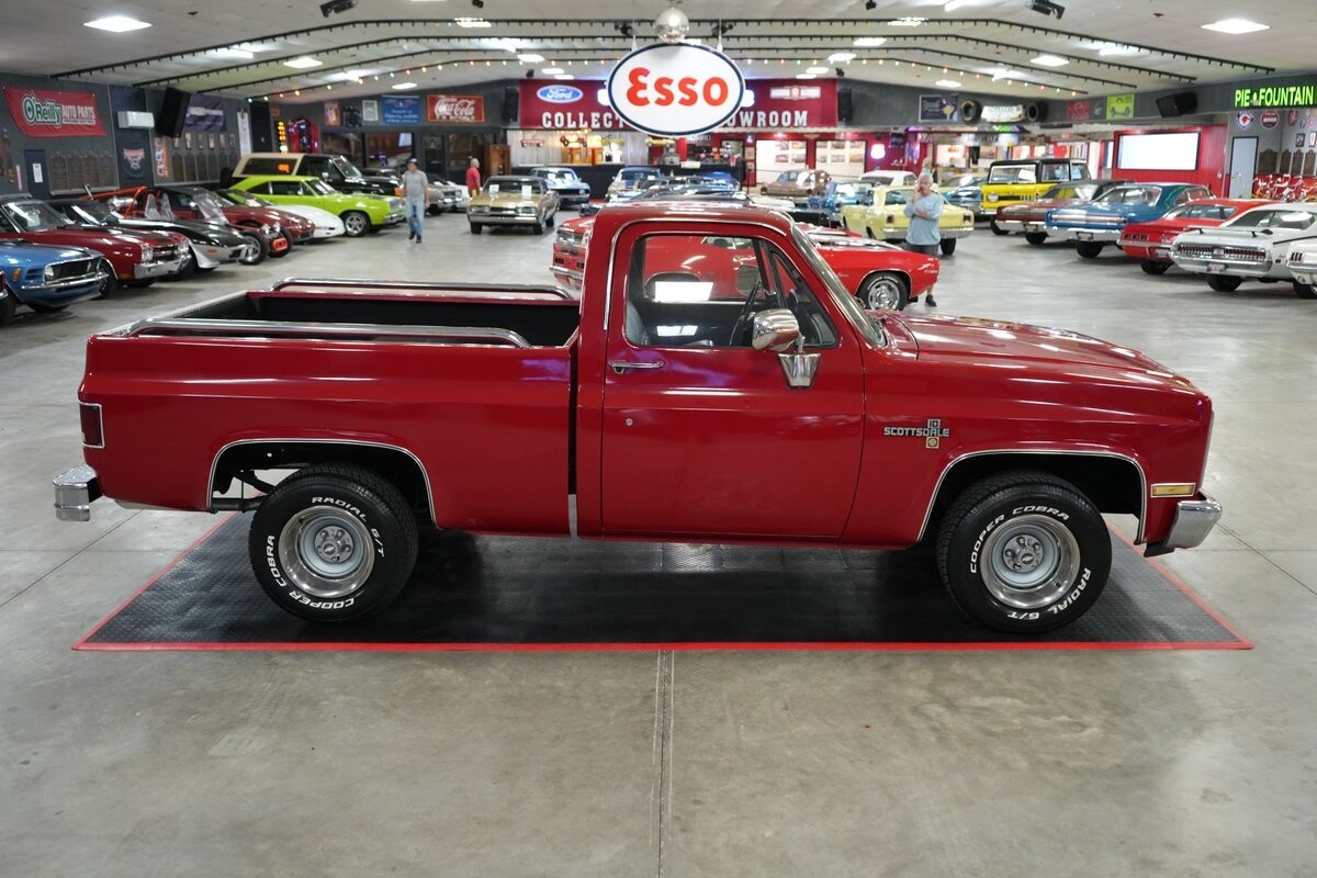 Chevrolet-Other-Pickups-1985-Truck-15