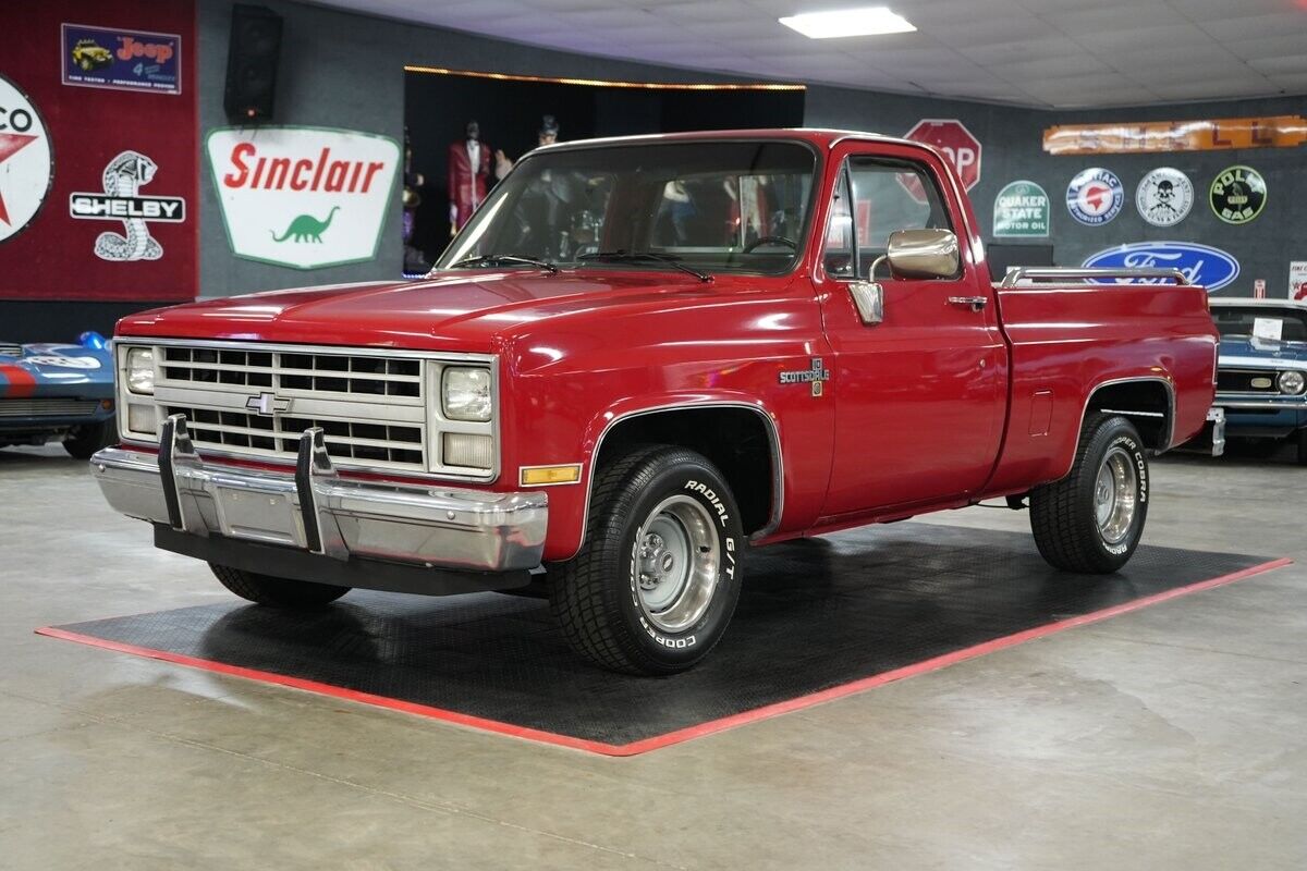 Chevrolet-Other-Pickups-1985-Truck-18