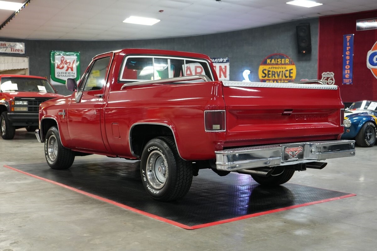 Chevrolet-Other-Pickups-1985-Truck-20