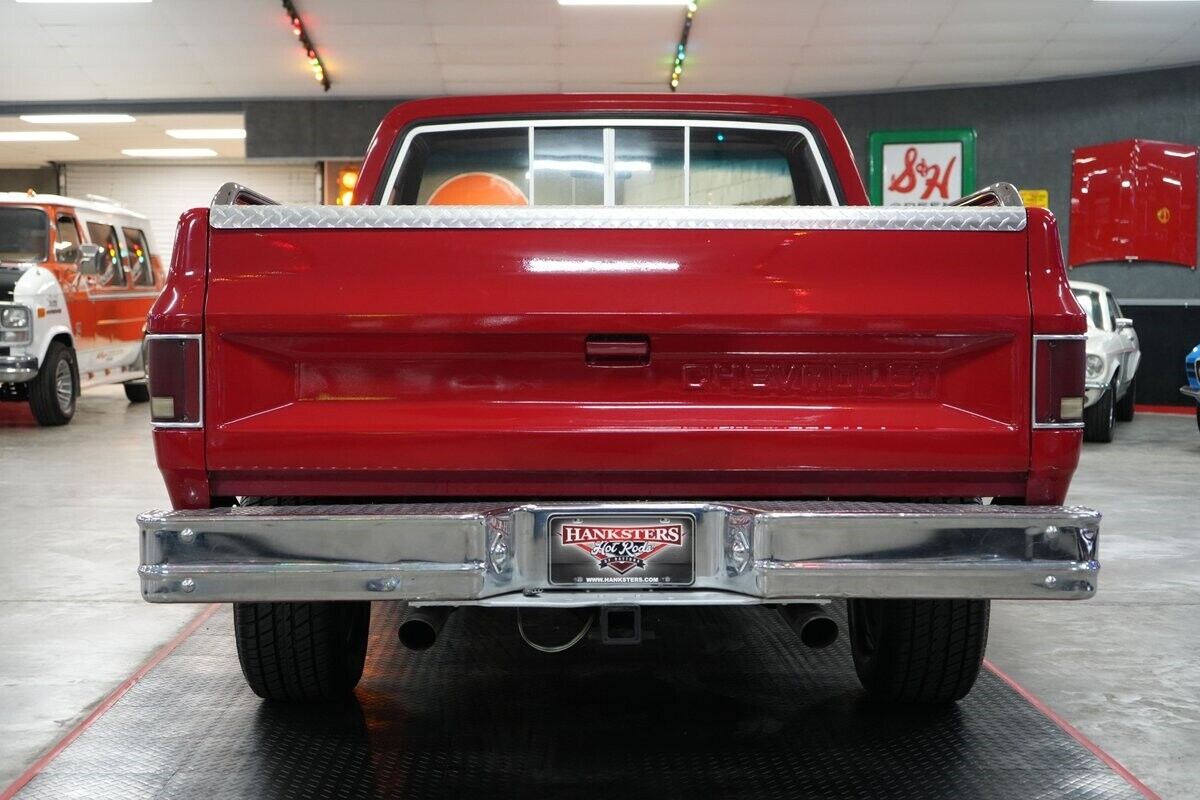 Chevrolet-Other-Pickups-1985-Truck-21