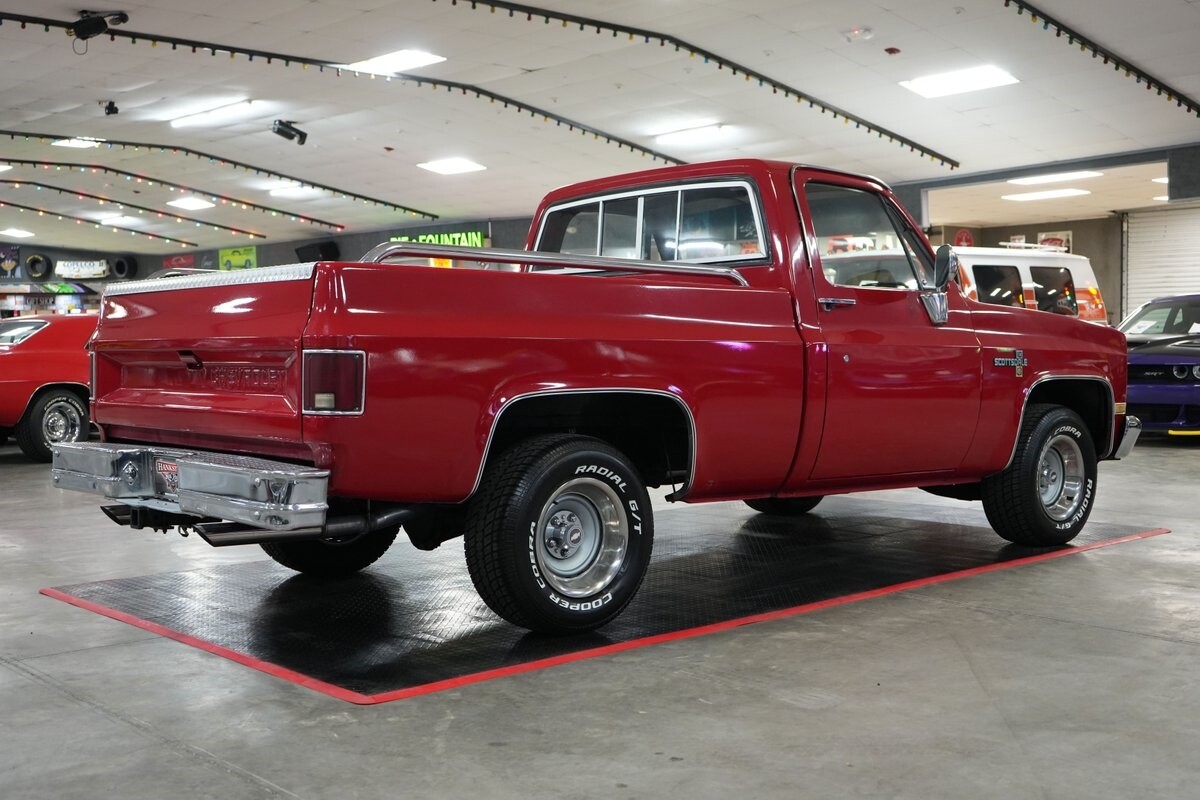 Chevrolet-Other-Pickups-1985-Truck-22
