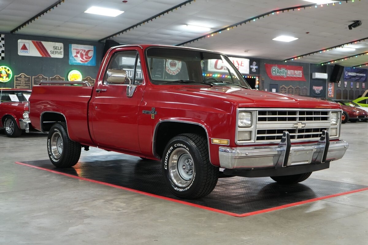 Chevrolet-Other-Pickups-1985-Truck-24