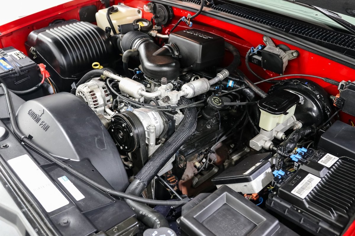Chevrolet-Other-Pickups-1996-Pickup-Truck-14
