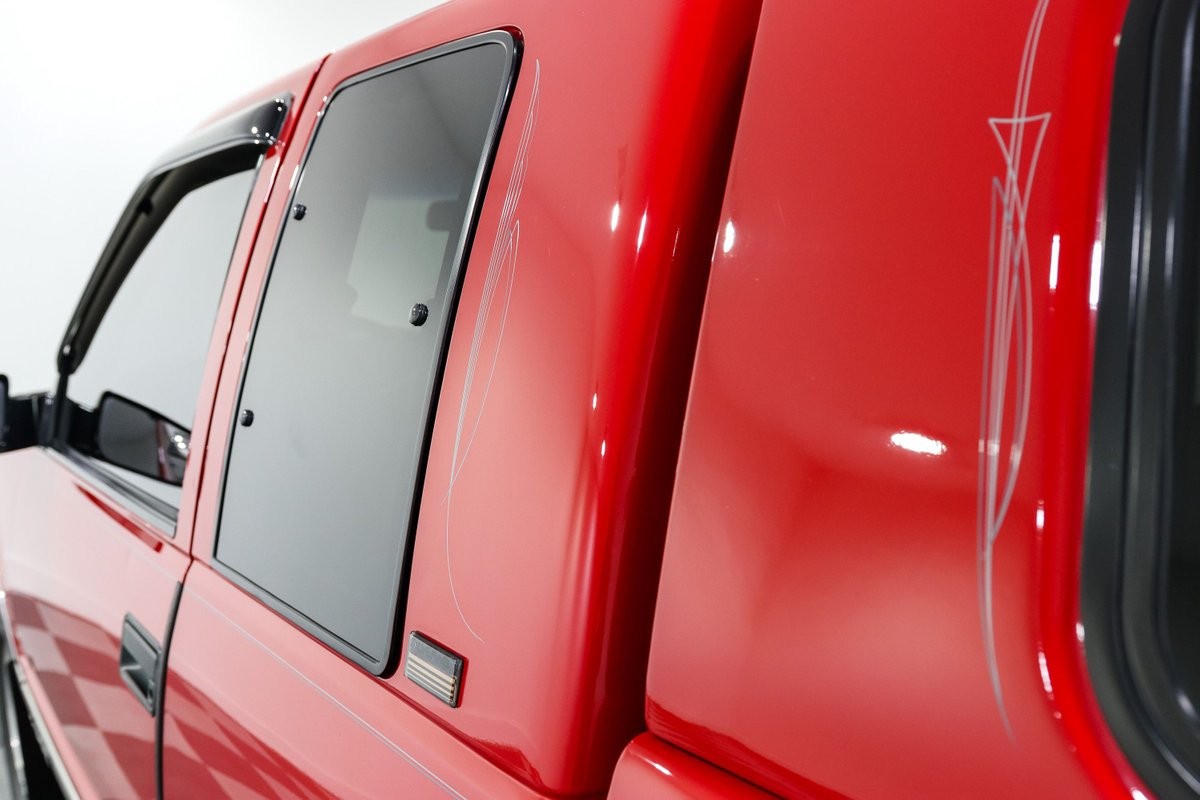 Chevrolet-Other-Pickups-1996-Pickup-Truck-7