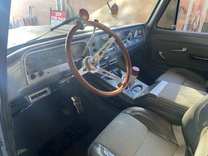 Chevrolet-Pickup-1965-Custom-12