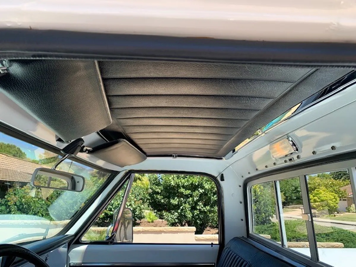 Chevrolet-Pickup-1971-White-Black-And-White-14