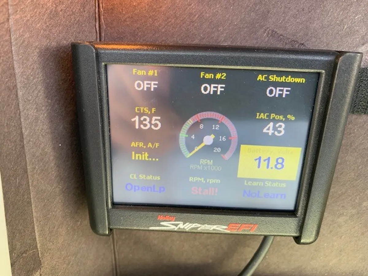 Chevrolet-Pickup-1971-White-Black-And-White-19