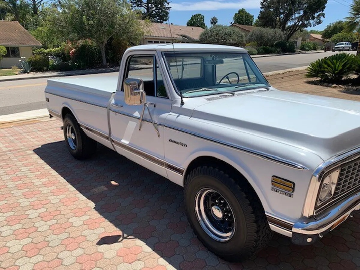 Chevrolet-Pickup-1971-White-Black-And-White-7