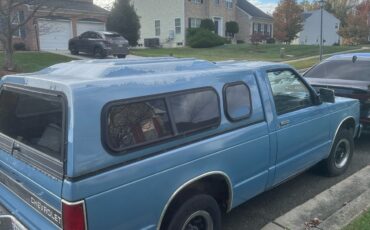 Chevrolet-S-10-1982-3