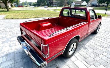 Chevrolet-S-10-1988-Pickup-Truck-11