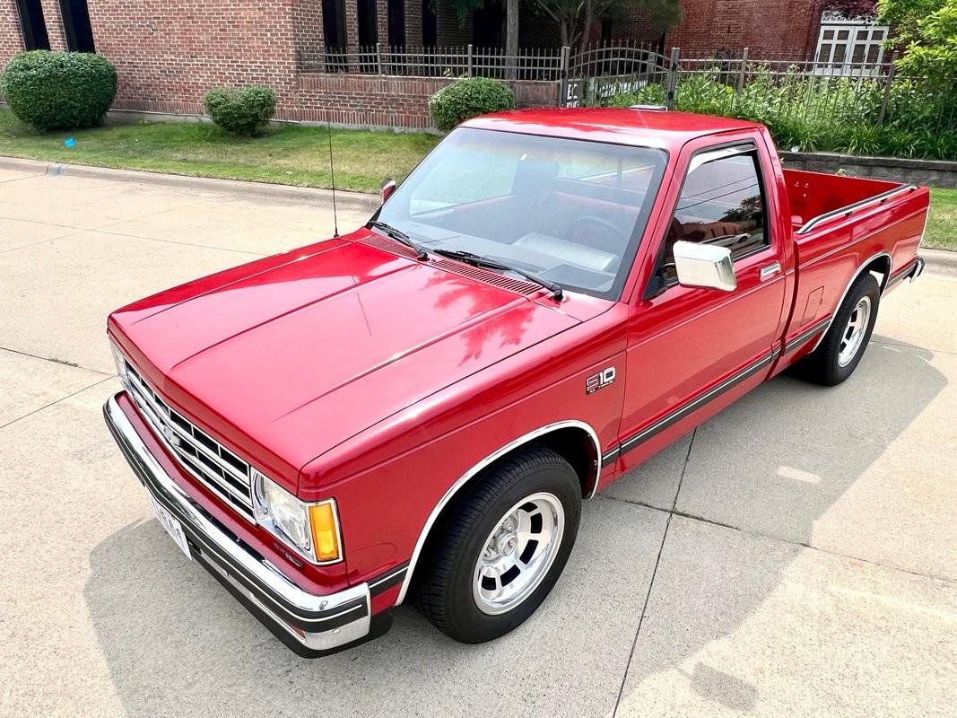 Chevrolet-S-10-1988-Pickup-Truck-19