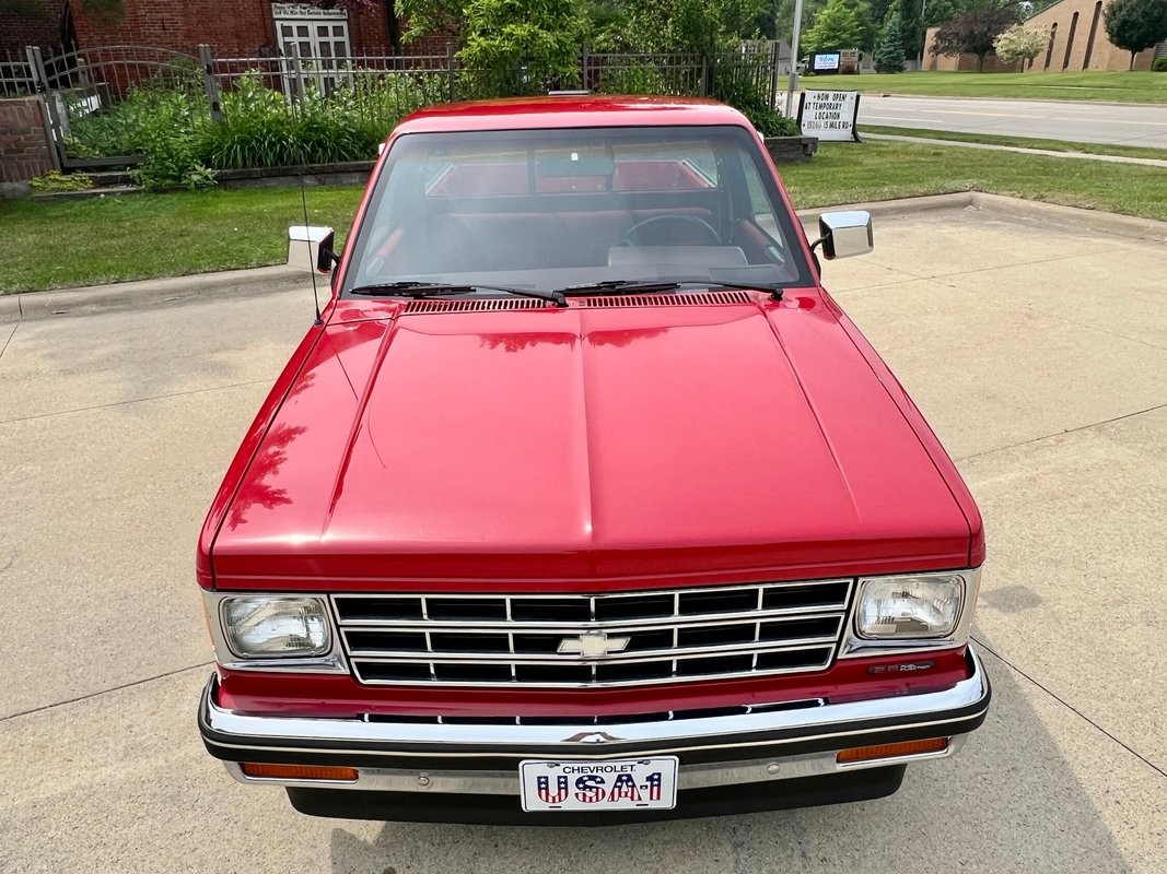 Chevrolet-S-10-1988-Pickup-Truck-20